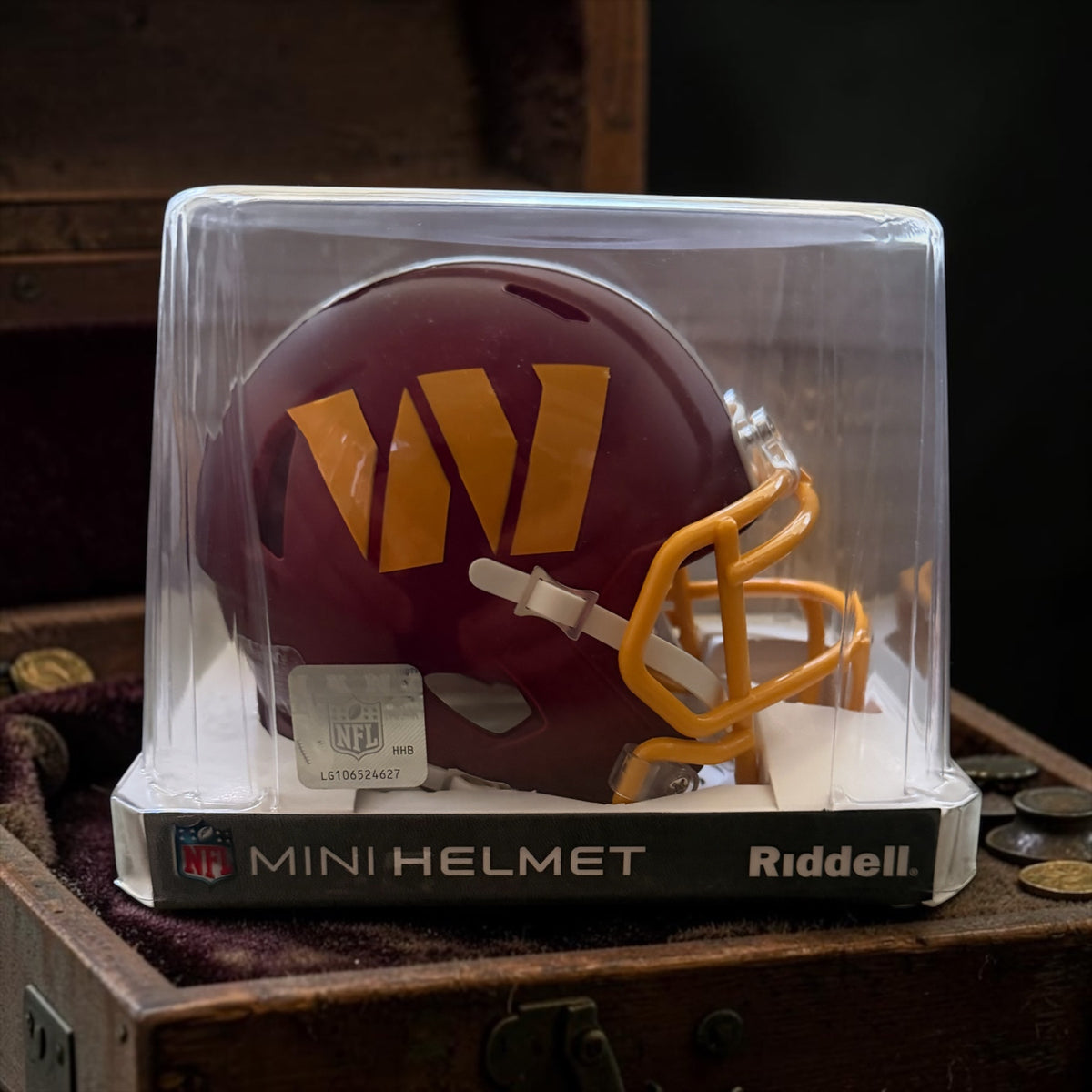 NFL Mini Helmet — Washington Commanders (Riddell)